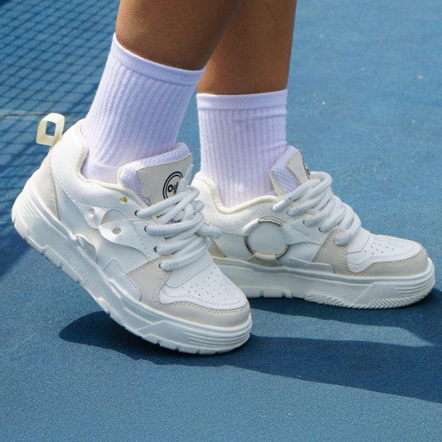 Pop-contrast custom sock colorways